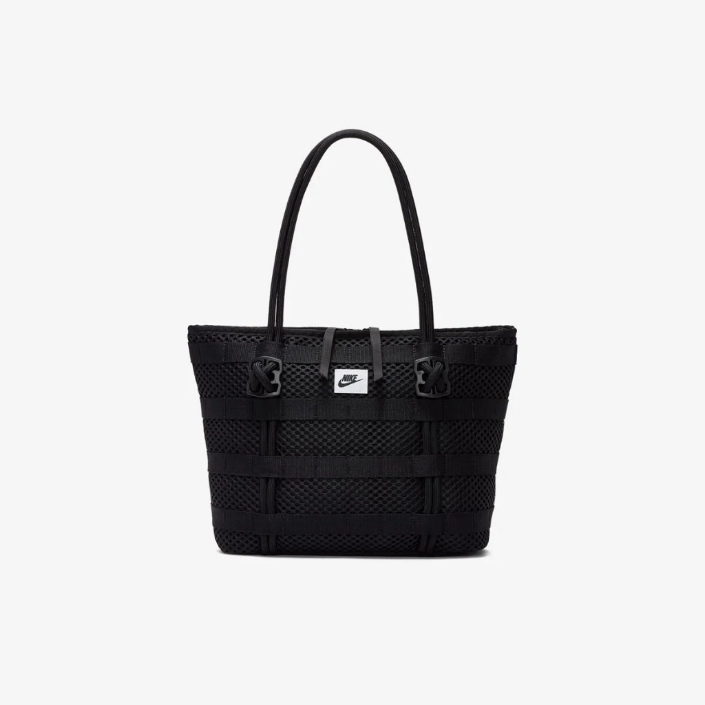 กระเป๋าสะพาย Nike AIR TOTE BAG (15L) [ ลิทสิทธิ์แท้ ป้ายไทย] รหัส : CU2607 010