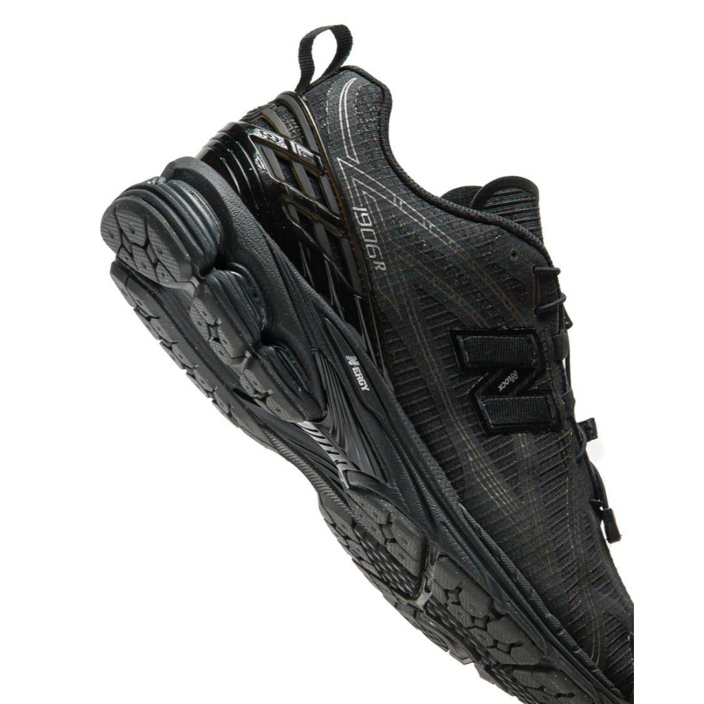 รองเท้าลำลอง รองเท้าผ้าใบ NEW BALANCE 1906R 'No Sew Pack - Black' [ลิขสิทธิ์แท้ / ป้ายไทย] [ รหัส U1906RNB ]