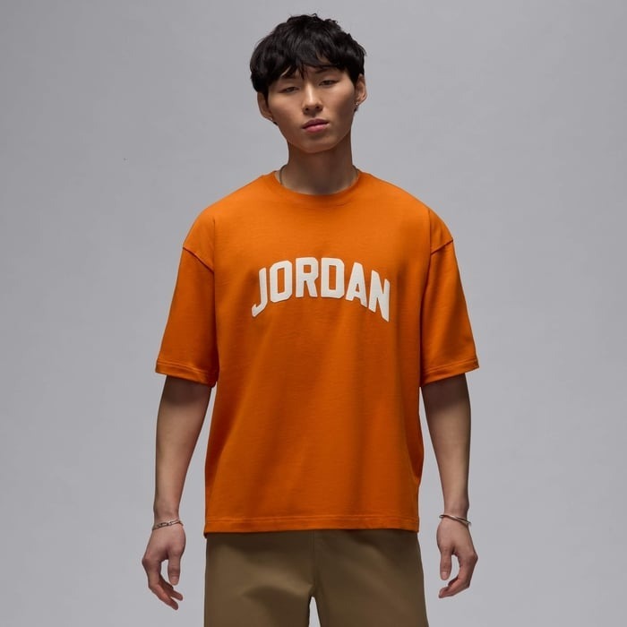 เสื้อยืดโอเวอร์ไซส์ Nike Jordan Flight Essentials Men's T-Shirt Oversized [ขอแท้ NIKE ป้ายไทย][รหัส : HQ8935 805 ]