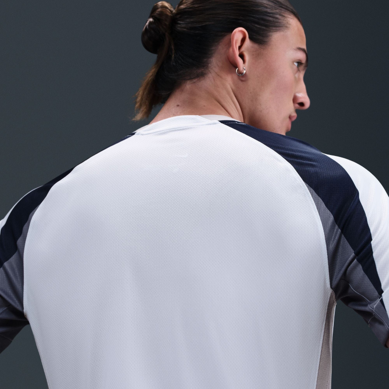 เสื้อฟุตบอล NIKE TOTTENHAM HOTSPUR 2025/2026 HOME REPLICA JERSEY [ ลิขสิทธิ์แท้ ป้ายไทย ] [รหัส HJ4598 101 ]