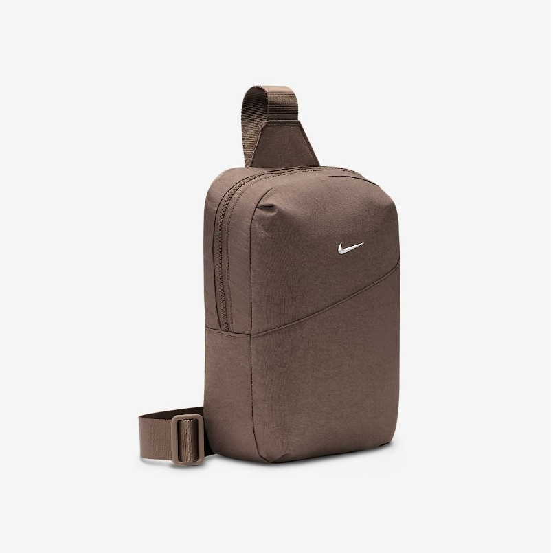 กระเป๋าสะพายข้าง Nike Aura Crossbody Bag (5L) [ของแท้ NIKE ป้ายไทย] [รหัส HF7038 214 / 010 ]