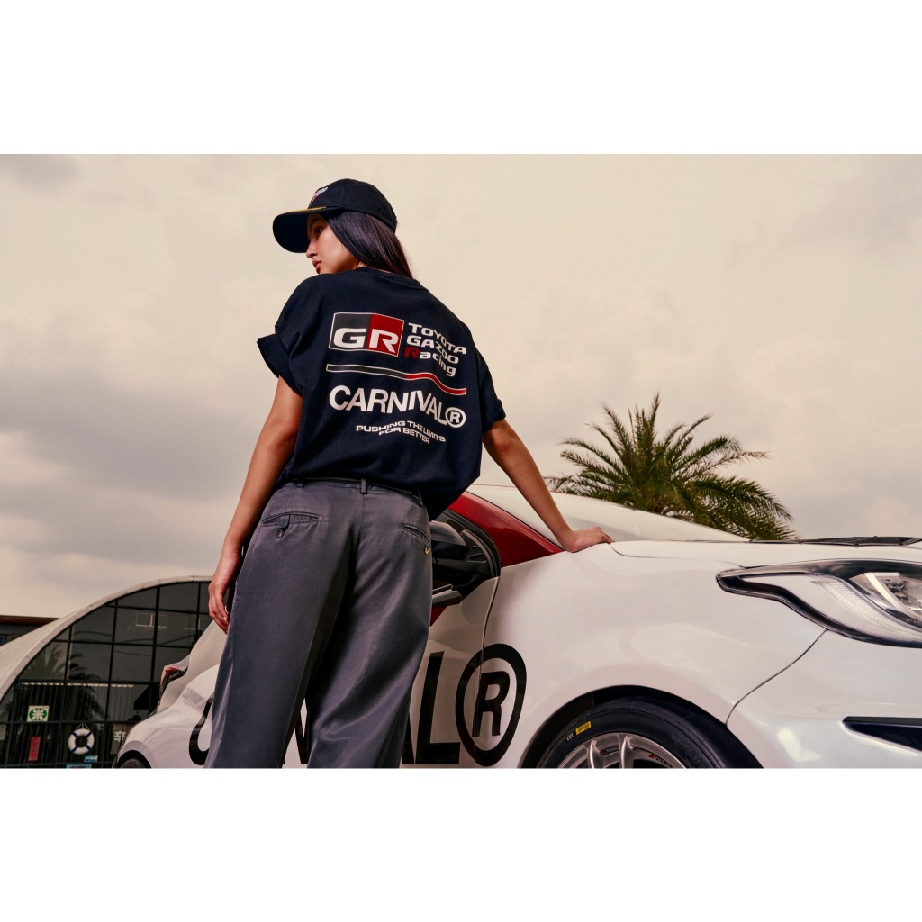 กรอบป้ายทะเบียน เสื้อแจ๊คเก็ต เสื้อยืด CARNIVAL x TOYOTA GAZOO RACING