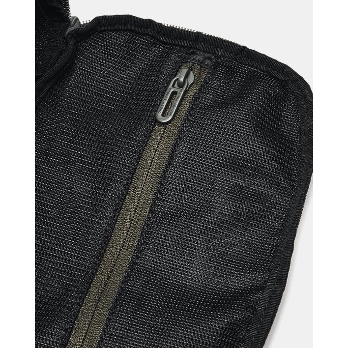 กระเป๋า Under Armour UA Contain Travel Kit[ ลิขสิทธิ์แท้ / ป้ายไทย ] [รหัส: 1361993 310 ]