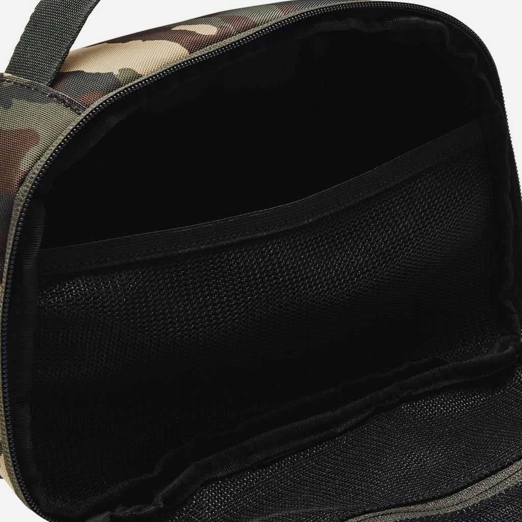 กระเป๋า Under Armour UA Contain Travel Kit[ ลิขสิทธิ์แท้ / ป้ายไทย ] [รหัส: 1361993 310 ]