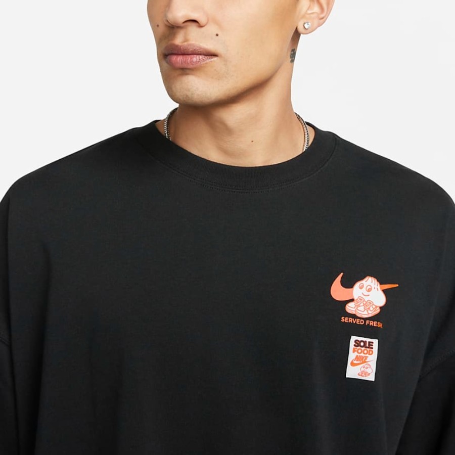 เสื้อยืดโอเวอร์ไซส์ ผู้ชาย Nike Men's Sole Food Oversized Tee [ลิขสิทธิ์แท้ NIKE ป้ายไทย][รหัส : FB9808 010 ]