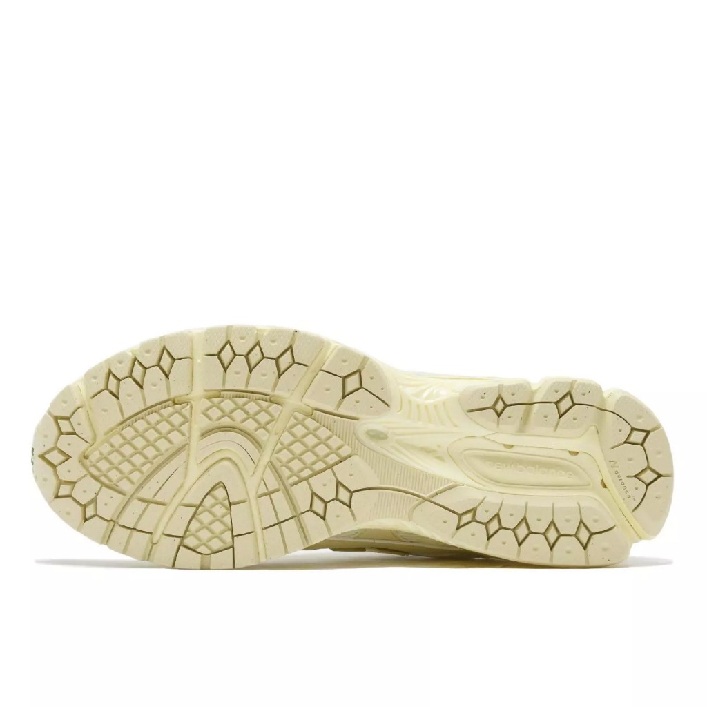 รองเท้าลำลอง NEW BALANCE 1906 'BUTTER YELLOW' [ลิขสิทธิ์แท้ / ป้ายไทย] [รหัส M1906NK ]