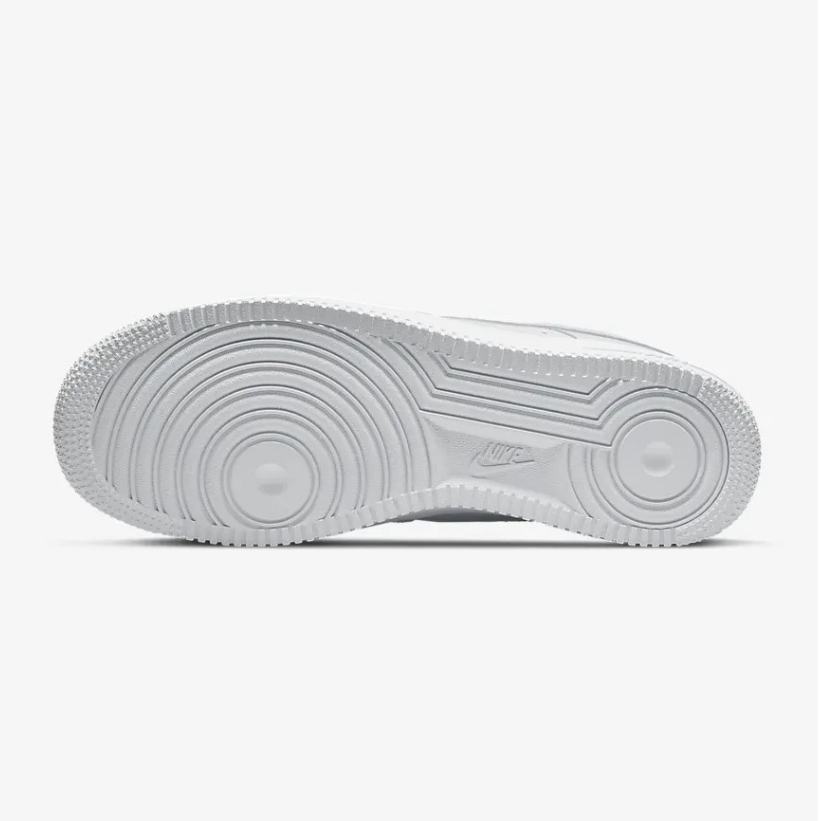 รองเท้าผ้าใบ Nike Air Force 1 '07 Shoes 'Triple White' [ลิขสิทธิ์แท้ NIKE Thailand] [รหัส CW2288 111 / DD8959 100]