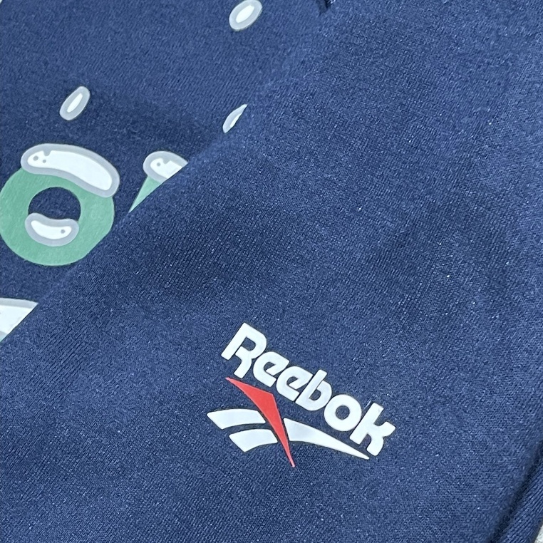 เสื้อฮู้ด REEBOK CHRISTMAS HOODIE [รหัส: FQ3778 / FQ3780 ] [REEBOK ลิขสิทธิ์แท้ / ป้ายไทย ]