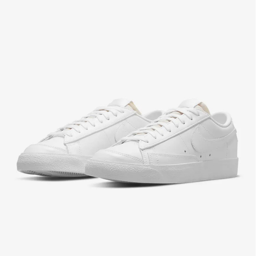 รองเท้าผู้หญิง Nike BLAZER LOW '77 W [ลิขสิทธิ์แท้ NIKE ป้ายไทย] [รหัส DC4769 105 / DC4769 101 ]