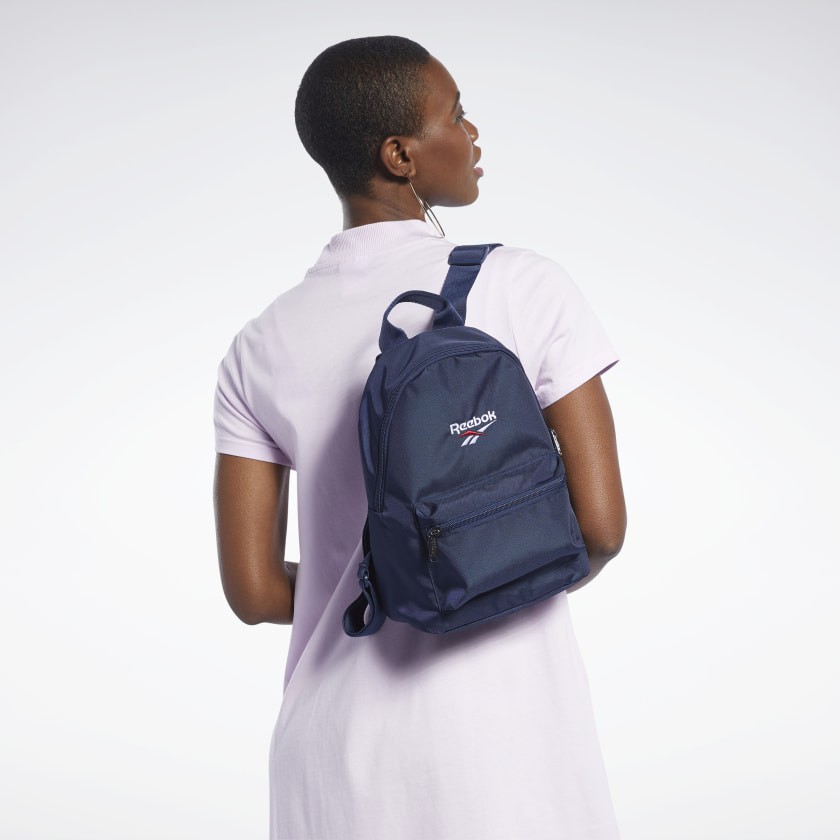 กระเป๋าสะพายหลัง REEBOK CLASSICS VECTOR MINI BACKPACK [รหัส: FN1563 ] [Reebok ลิขสิทธิ์แท้ / ป้ายไทย ]