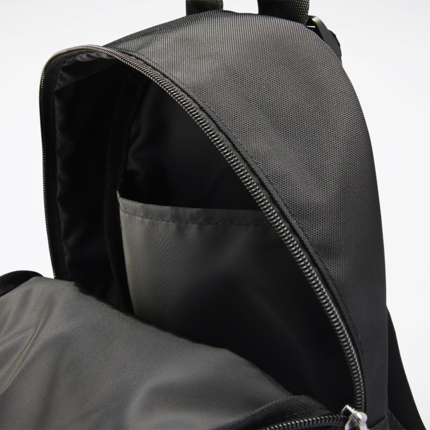 กระเป๋าสะพายหลัง REEBOK CLASSICS VECTOR MINI BACKPACK [รหัส: FN1563 ] [Reebok ลิขสิทธิ์แท้ / ป้ายไทย ]