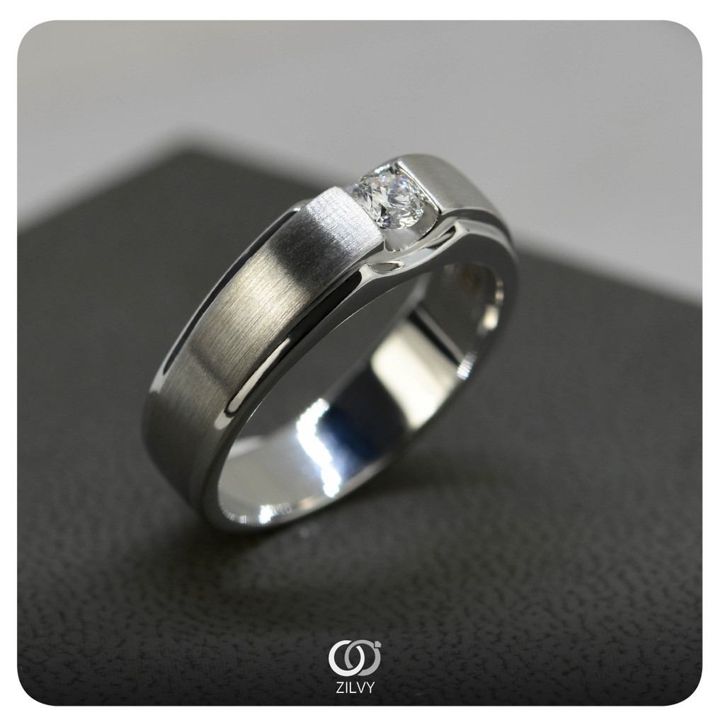 Zilvy - แหวนชายเพชรน้ำร้อย 0.20 กะรัต (BR346)