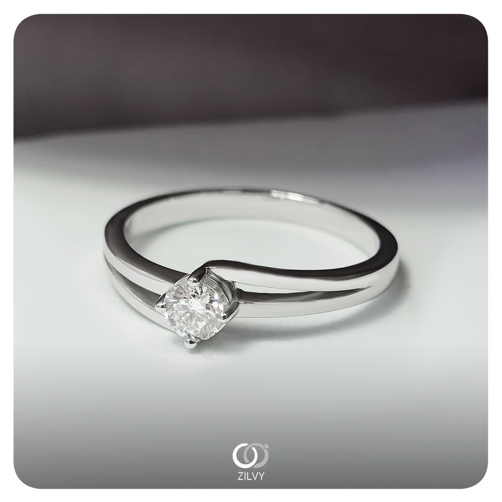 Zilvy - แหวนหญิงเพชรน้ำร้อย 0.10 กะรัต ตัวเรือน White Gold  (GR1258)
