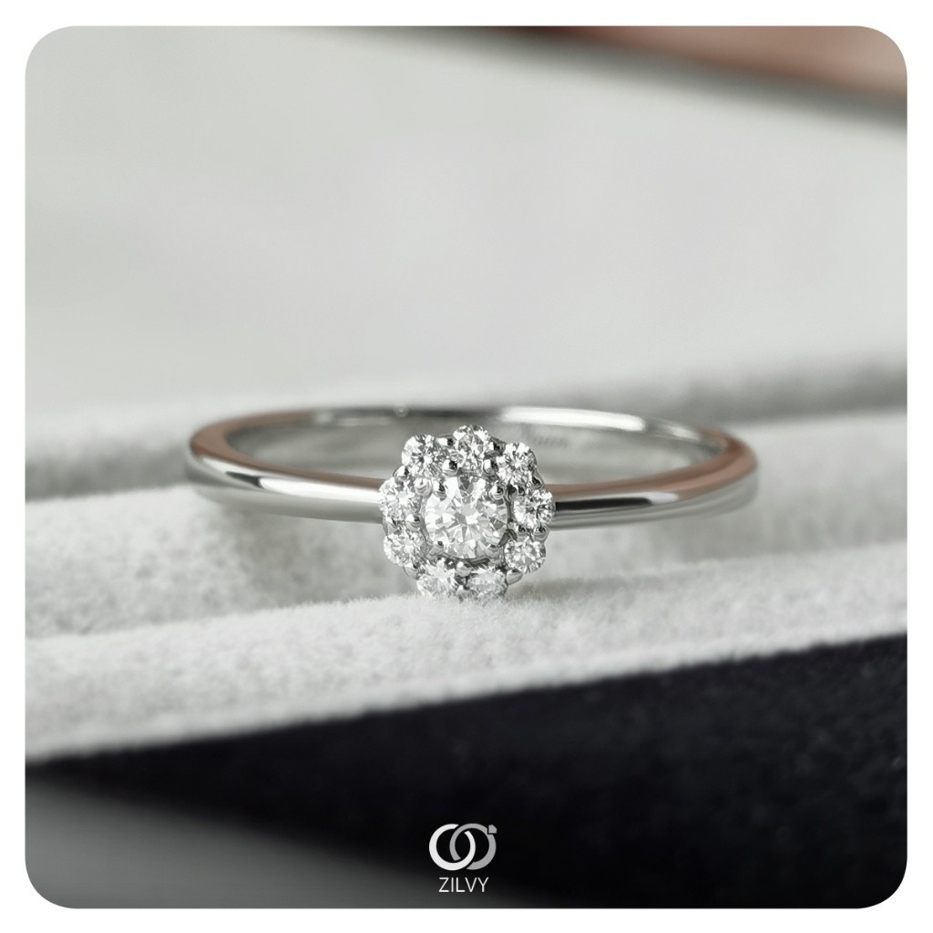 Zilvy - แหวนหญิงเพชรน้ำร้อย 0.16 กะรัต ตัวเรือน White Gold  (GR1223)