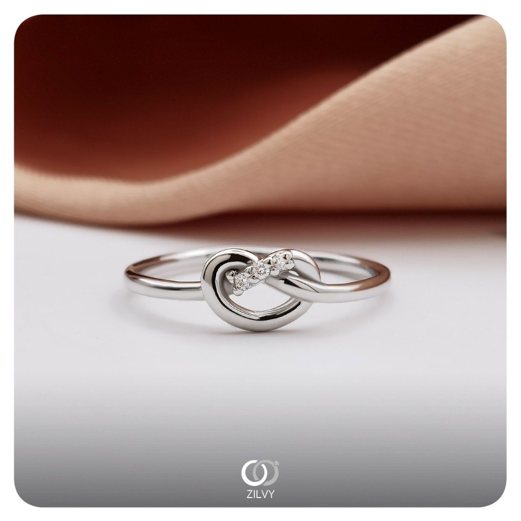 Zilvy - แหวนหญิงเพชรน้ำร้อย 0.03 กะรัต ตัวเรือน White Gold  (GR1206)