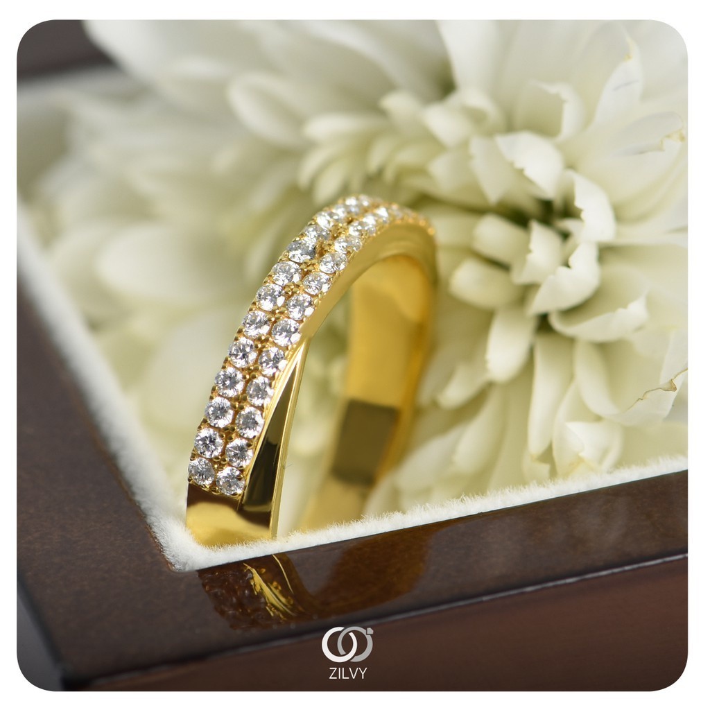 Zilvy - แหวนหญิงเพชรน้ำร้อย 0.34 กะรัต ตัวเรือน White Gold  (GR321)