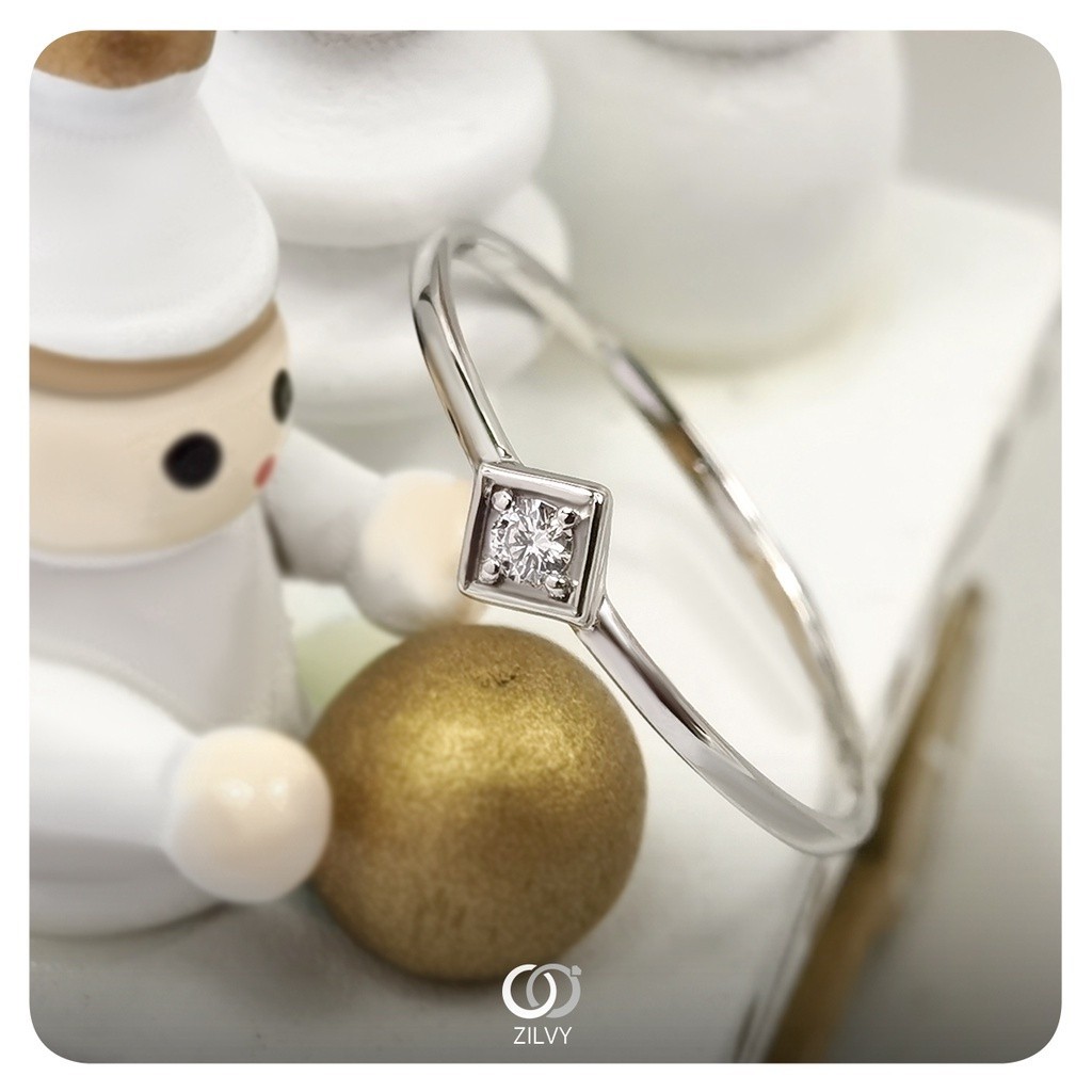 Zilvy Minimal Ring - แหวนหญิงเพชรน้ำร้อย 0.03 กะรัต (GR810)