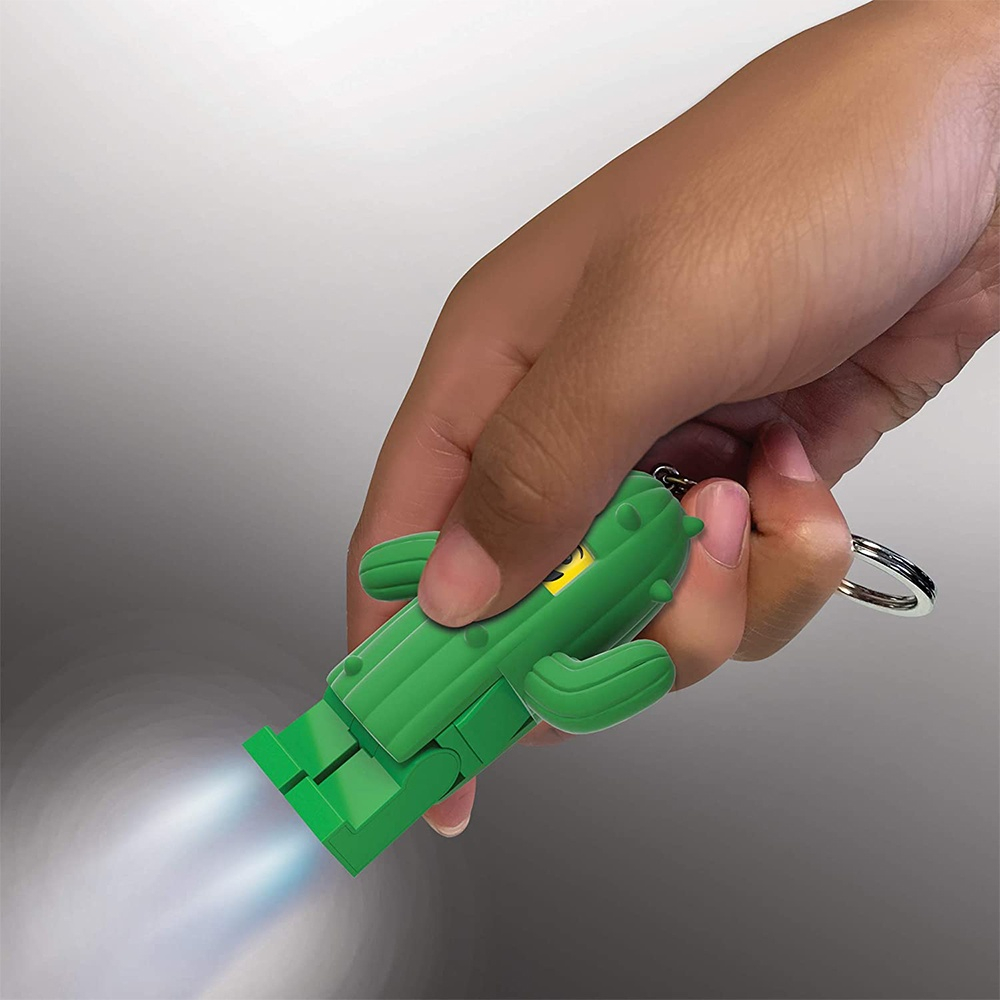 LEGO พวงกุญแจไฟฉาย เลโก้ คลาสสิก Cactus Guy LED Keychain ลิขสิทธิ์แท้
