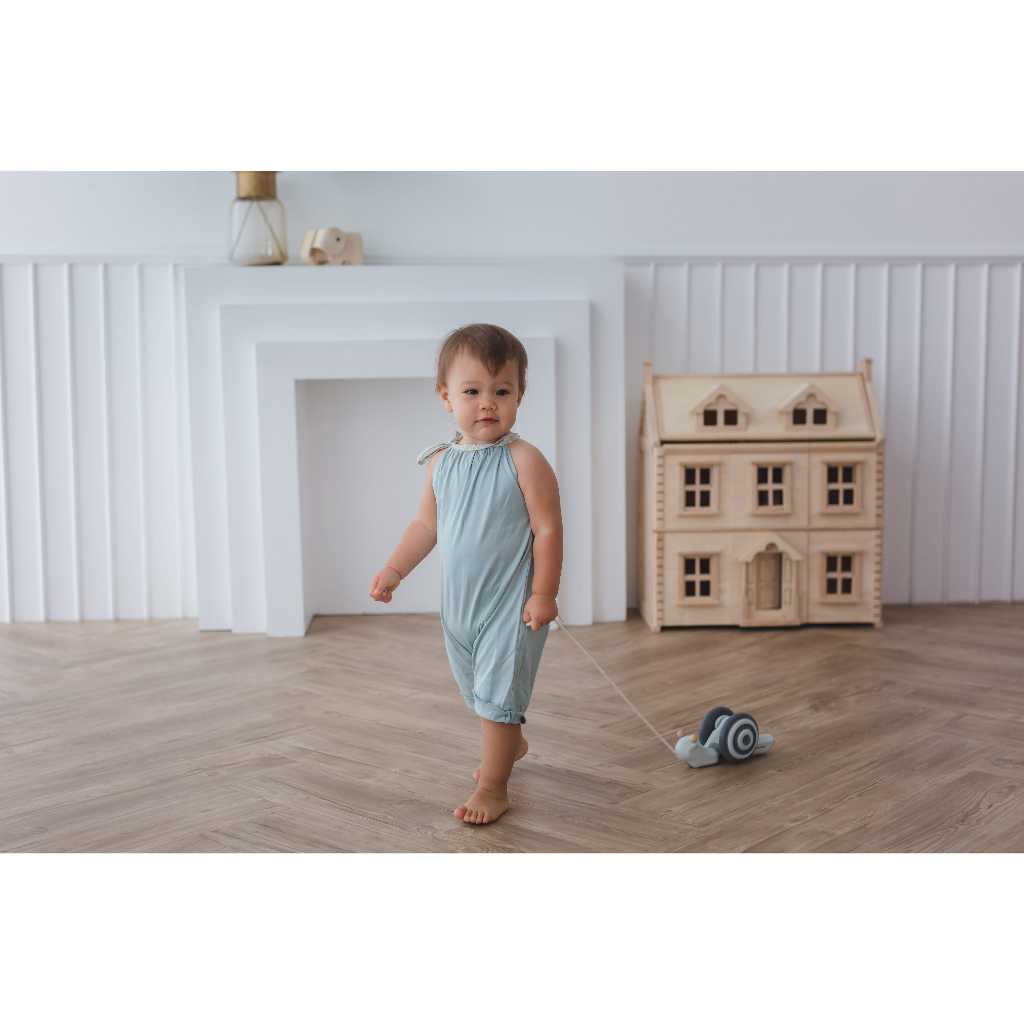 PlanToys ของเล่นไม้ แปลนทอยส์ หอยทากลากจูง- สีโมโนโทน Pull-Along Snail Mono (1y+)