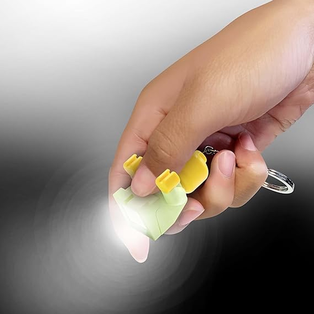 LEGO พวงกุญแจไฟฉาย เลโก้ คลาสสิก Baby Green LED Keychain ลิขสิทธิ์แท้