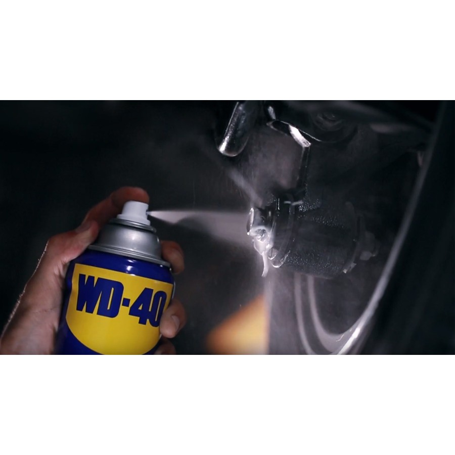 WD-40 น้ำมันอเนกประสงค์ ขนาด 400 มล. สำหรับหล่อลื่นไล่ความชื่น ทำความสะอาด และป้องกันสนิม สีใส WD40