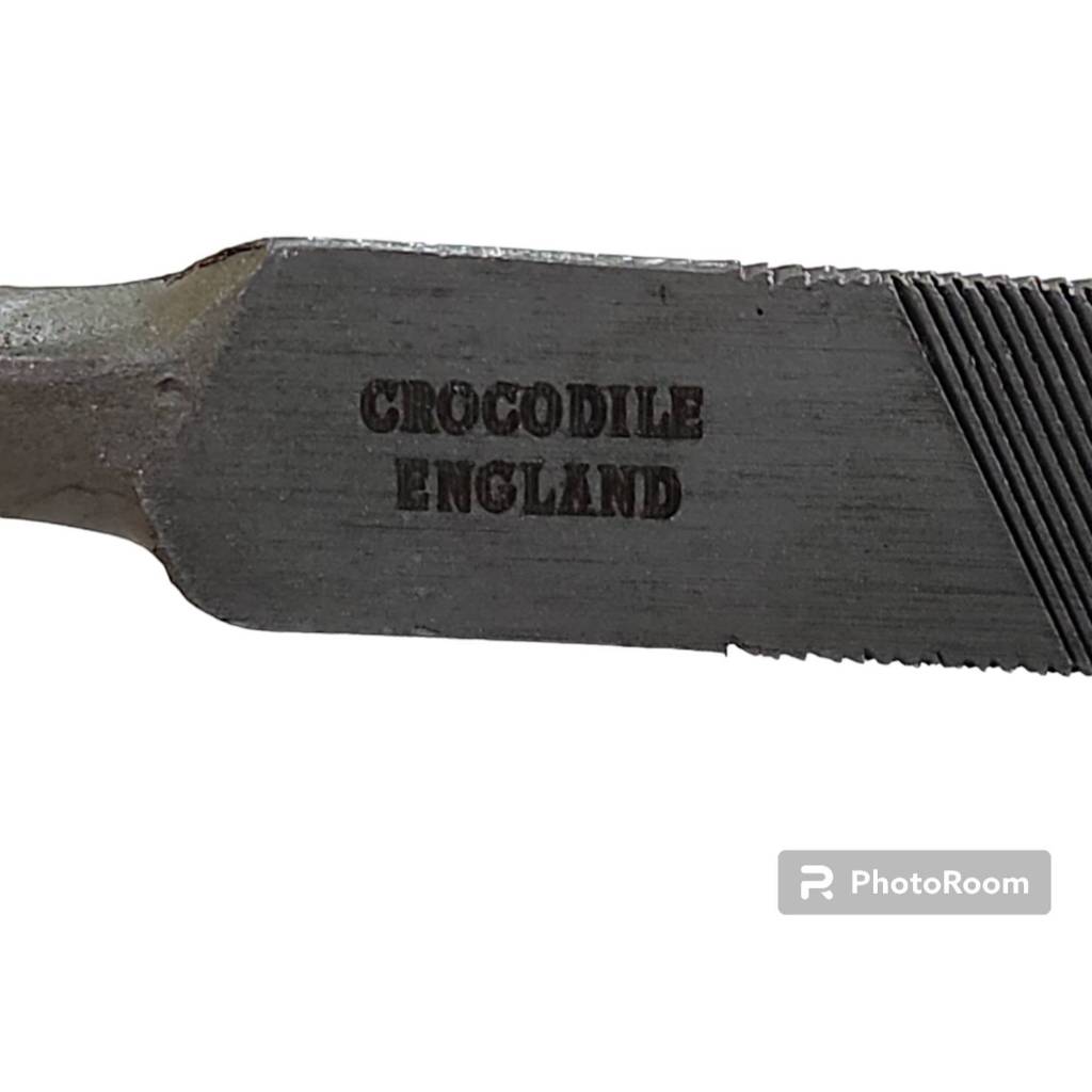 Crocodile Martindale ตะไบสามเหลี่ยม ตราจระเข้ แท้ 6 นิ้ว ตะไบเหล็ก เหล็กสี ตะไบสามเหลี่ยมจระเข้แท้